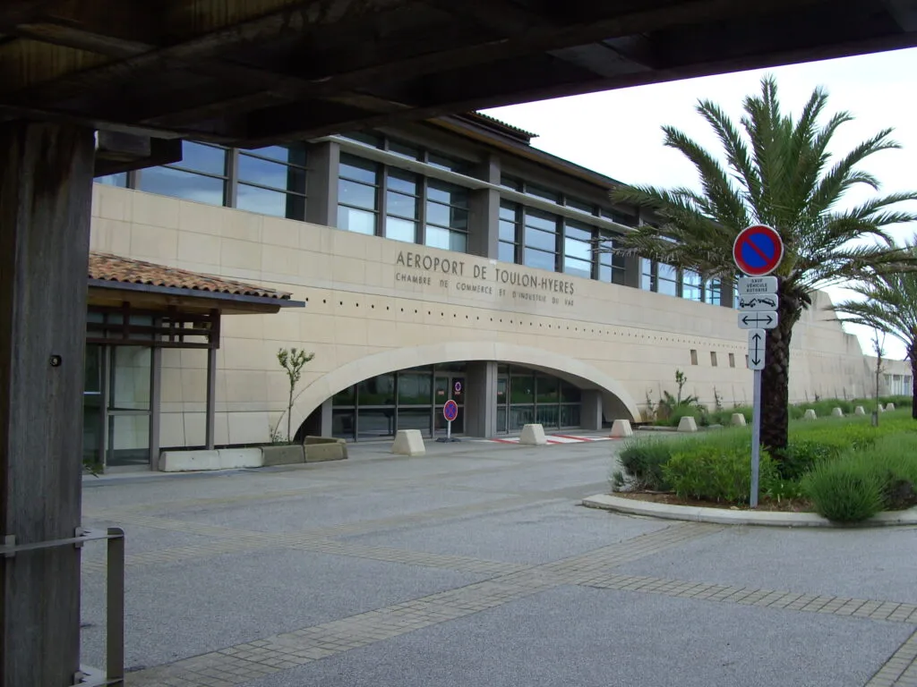 Aéroport de Toulon-Hyères – transfert avec chauffeur